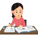 試験勉強をする女性