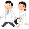 往診する医師と看護師